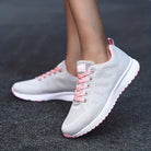 Lichtgewichte unisex orthopedische sneakers, bovenaanzicht grijs