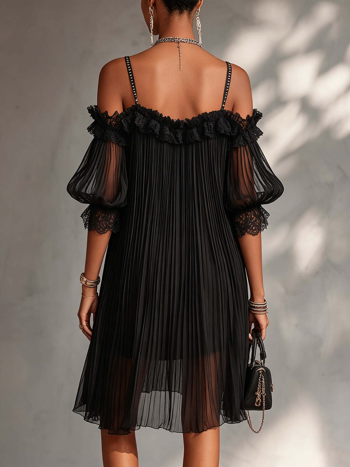Zwarte lange chiffon jurk met romantische retro print voor dames