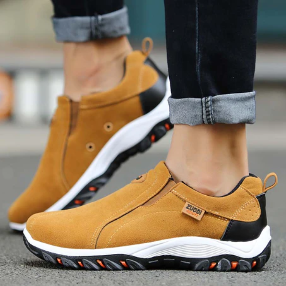 Bovenaanzicht van de Daan slip-on schoen met stevige stiksels op het mesh