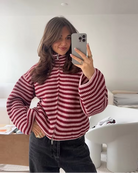 Camille dames coltrui in rood met gerfd patroon en hoge col