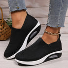 Lara slip-on schoenen voor dames in zwart met flexibele pasvorm