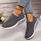 Lara instapschoenen dames beige flexibele gebreide bovenkant detailopname