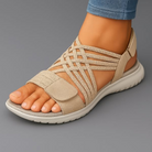 Veira orthopedische sandalen in beige gecombineerd met een casual zomeroutfit