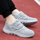 Binnenzijde van de Florina sneaker met ruim voetbed voor orthopedisch gebruik