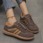 Diona orthopedische sneakers dames aan de voet gedragen