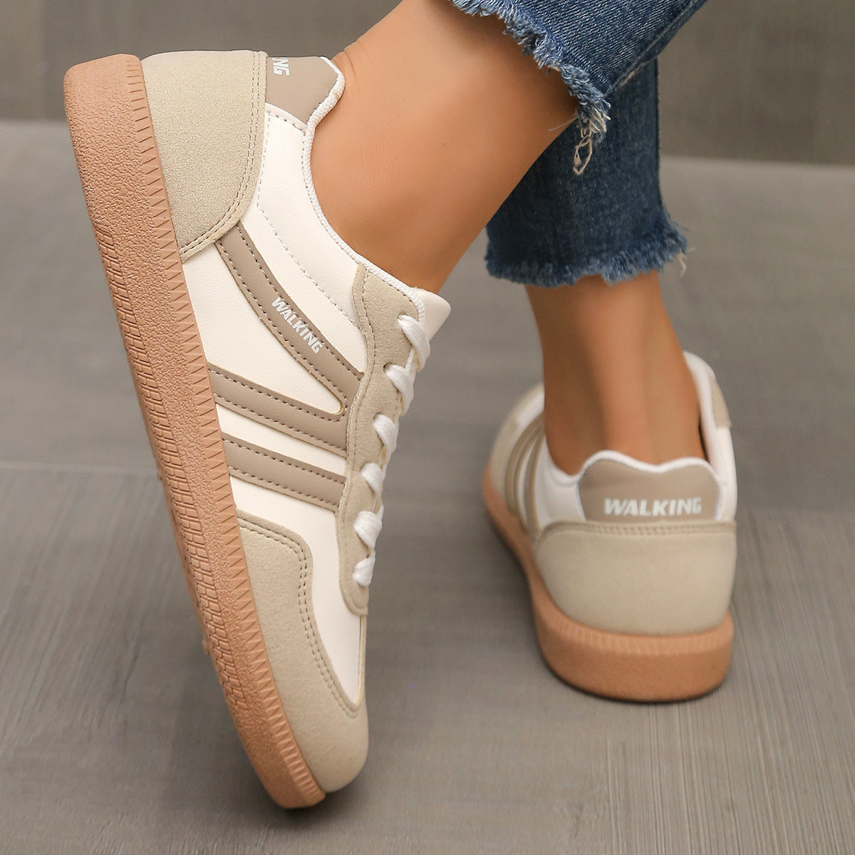 Diona bordeauxrode orthopedische sneakers dames zijaanzicht