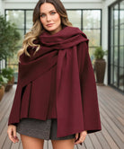 Oversized wrapjas taupe met fluweelzachte wolstructuur