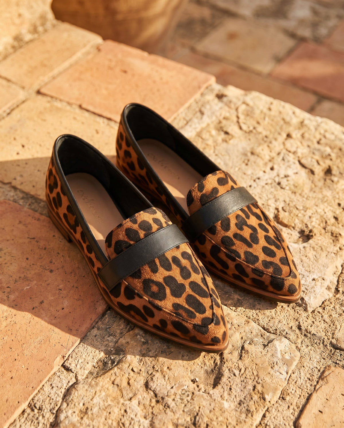 Dana suède loafers detail zool en hielondersteuning