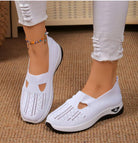 Demi comfort sneakers in wit, zijprofiel volledig zichtbaar