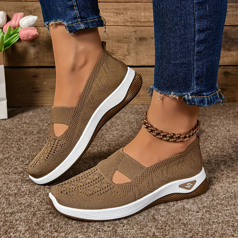 Demi sneakers klassiek design, meerdere kleuren naast elkaar