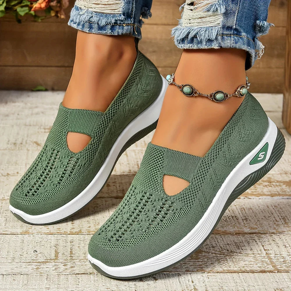Demi sneakers in groen met ergonomische zool, detailfoto