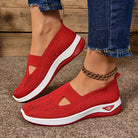 Demi comfort sneakers in rood, zijaanzicht links