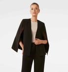 Dames blazer met cape-silhouet in zwart, stijlvol voor kantoor en events