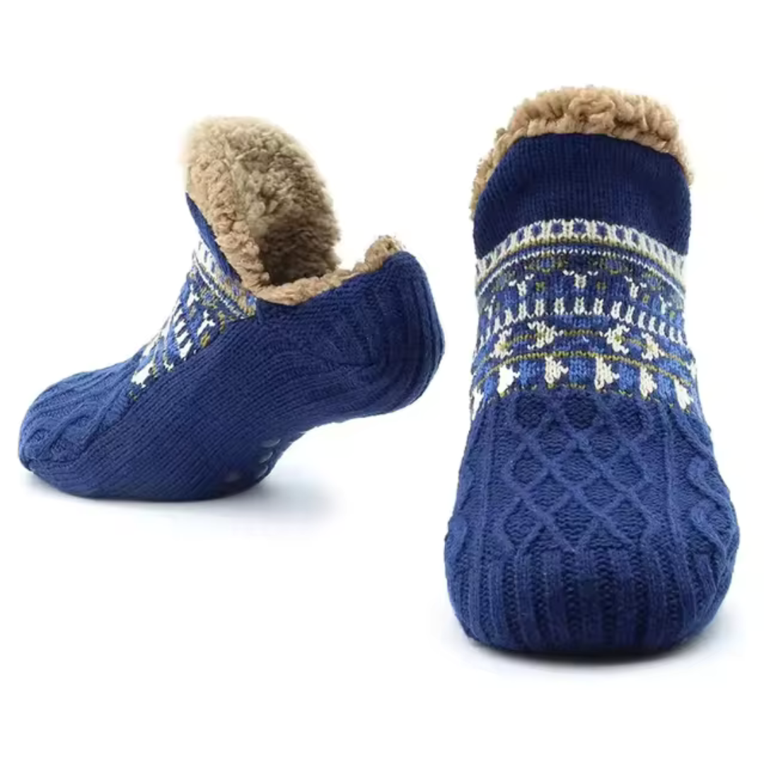 Detail antislipzool fleece sokken op tegelvloer voor optimale grip