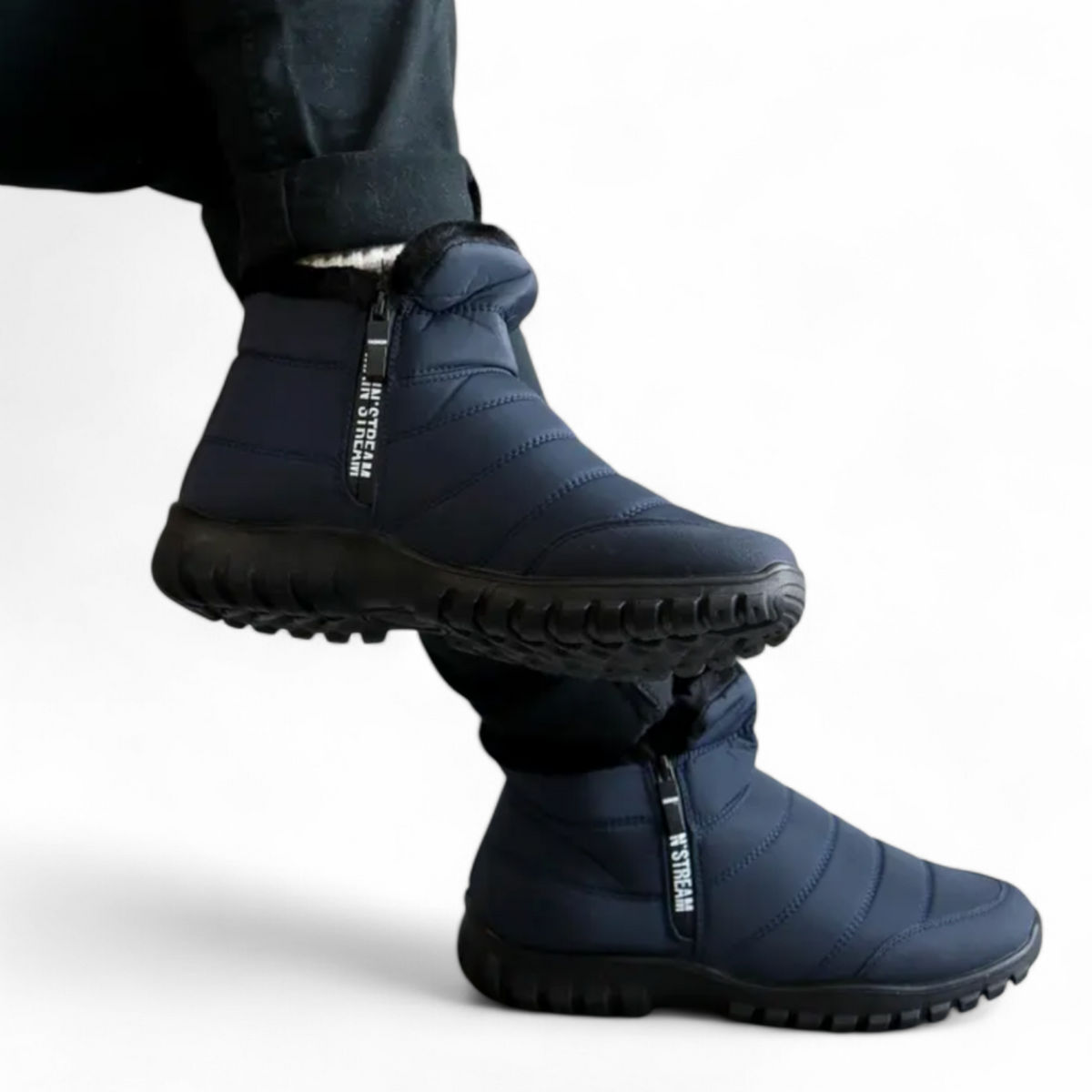 Blauwe heren winterlaarzen met pluche voering detail