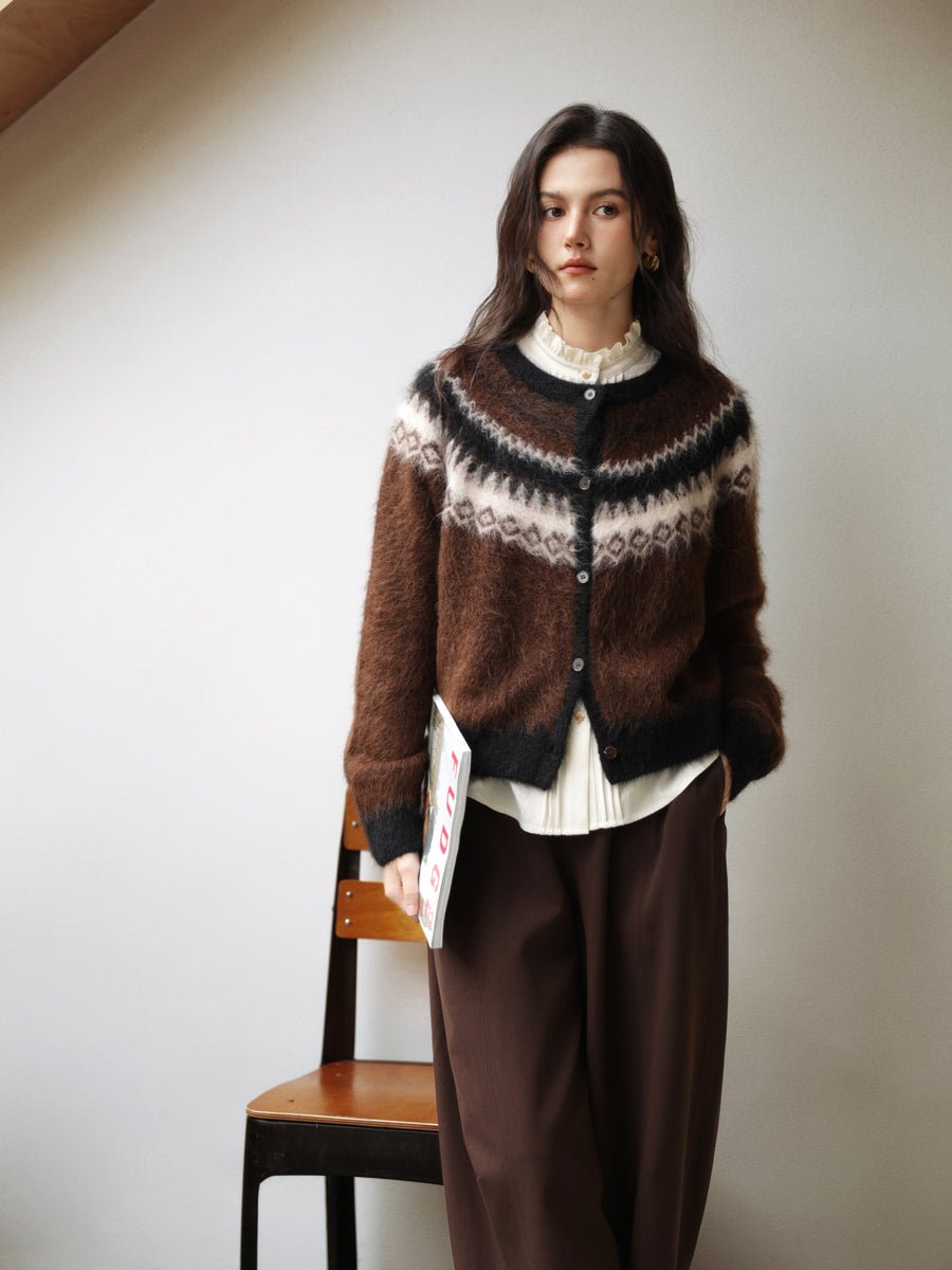Liora dames gebreide wollen cardigan in koningsbruin met diamant jacquardpatroon