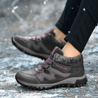 Dames winterschoenen Nora met verstelbare sluiting zwart wit