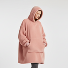 Wijnrode oversized hoodie - zijkant met zichtbare kangoeroezak