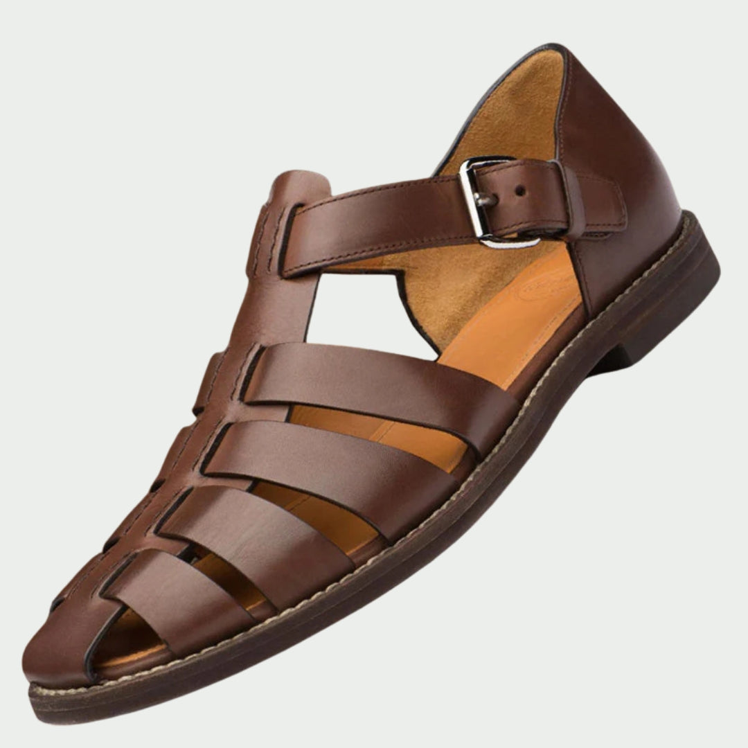 Owen™ gladiator sandalen voor heren in donkerbruin — detailopname bandjes