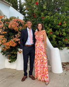 Detail van cut-out op dames bloemen maxi-jurk