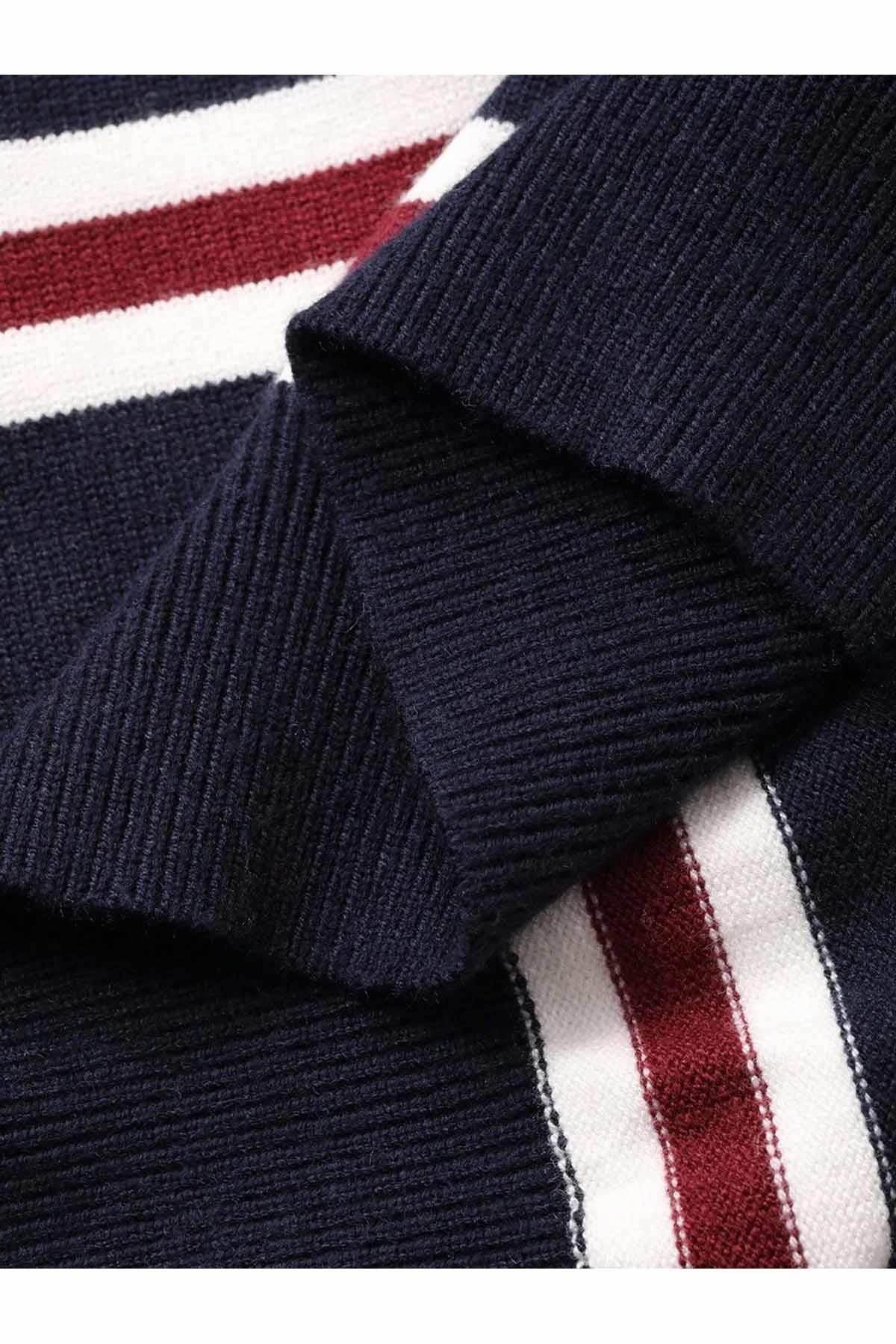 Gebreide polokraag trui dames casual gecombineerd met jeans