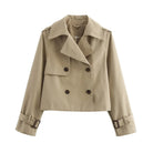 Cropped jasje voor dames in stedelijke omgeving, streetwear-look